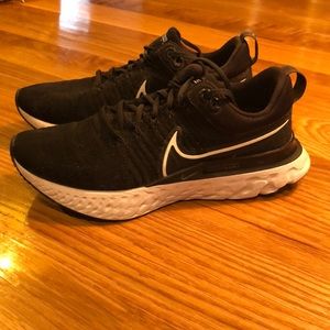 NIKE react infinity flyknit